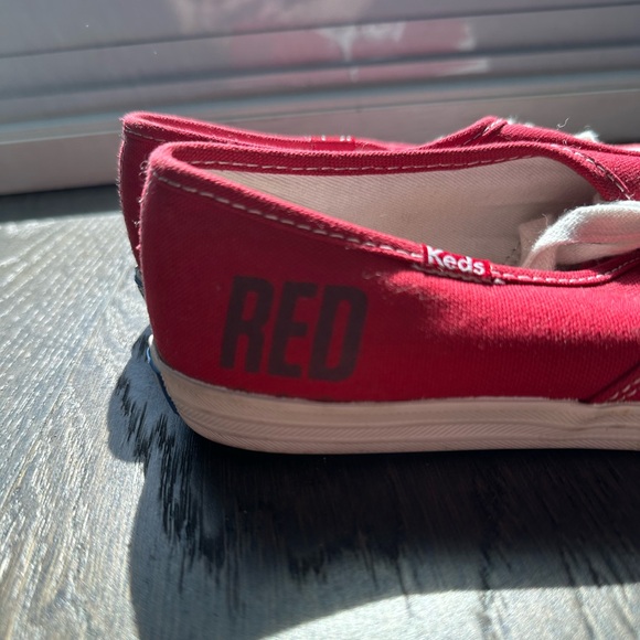 Taylor Swift x Keds Collaboration | US 7 - Picture 2 of 7